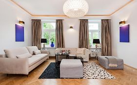 Syncret Apartment - Loftaffair